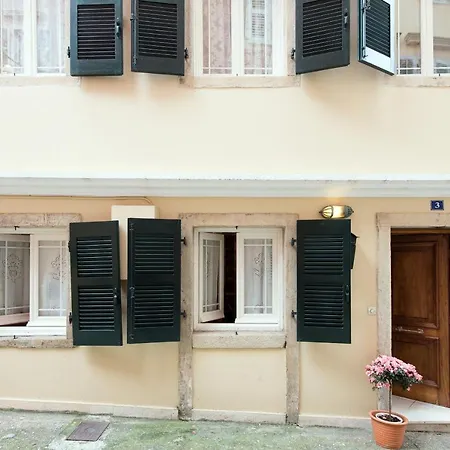 Jen House Διαμέρισμα *